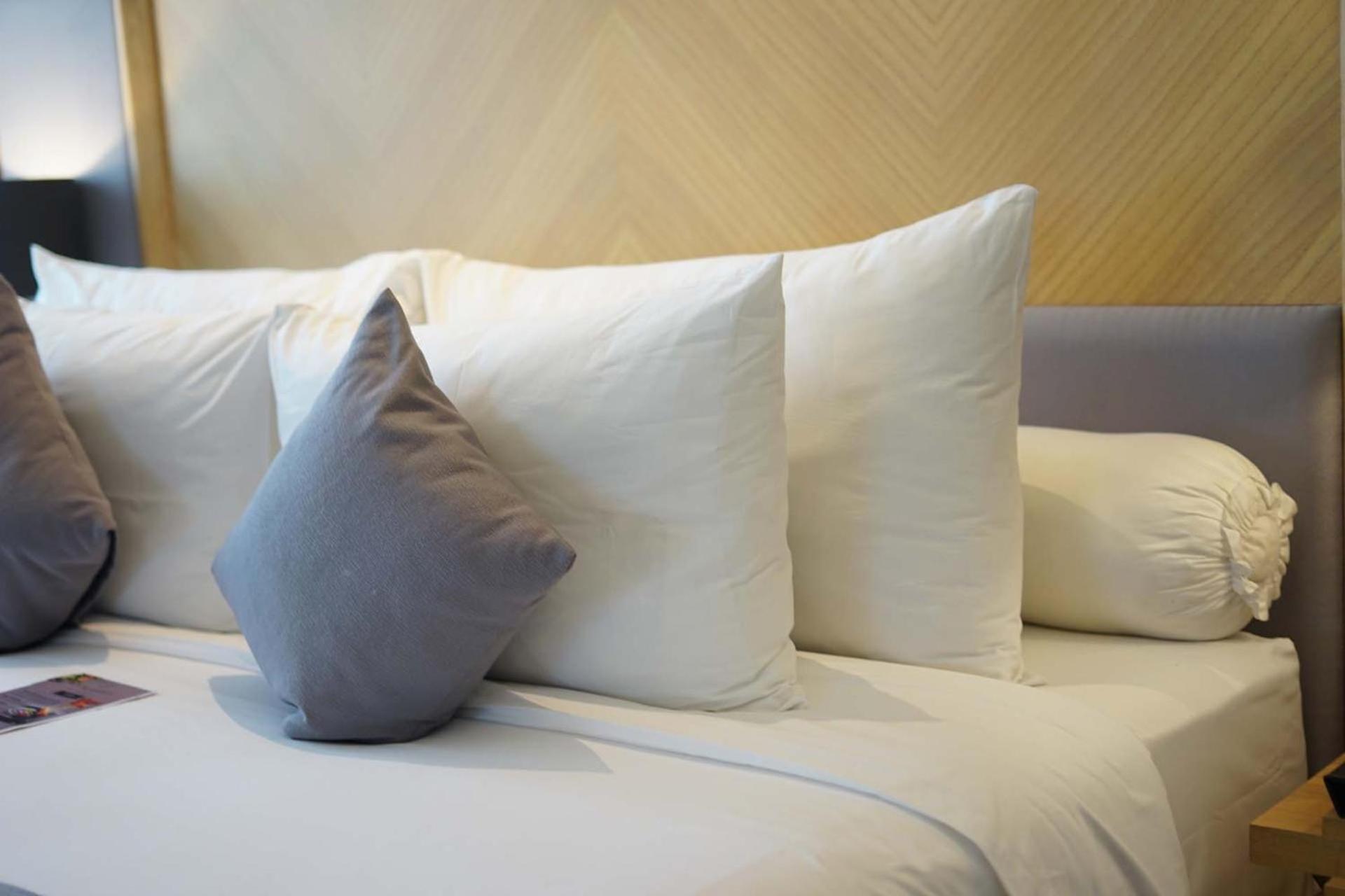 Hotel Morazen Surabaya Zimmer foto